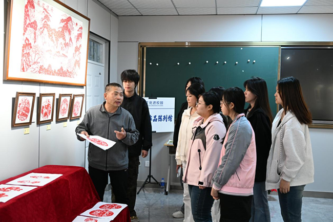 非遗之光耀白城职业技术学院，文化薪火永相传——记一次难忘的文化艺术交流活动